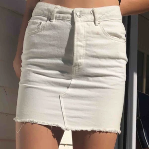  - Jättefin kjol från bikbok