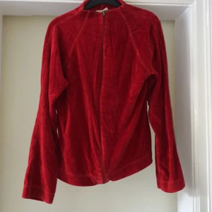 Röd fleece tröja - Jättefin skön fleece från Indiska! 