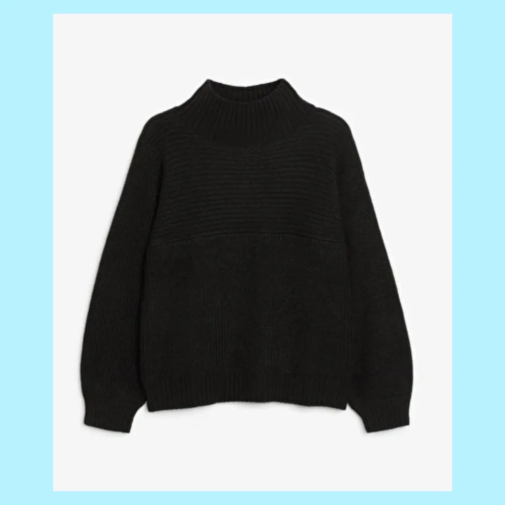 Jumper is in good condition 8/10, very cozy. Bought 1 year ago but haven’t used it that much. Shipping is not inc in the price. . Tröjor & Koftor.