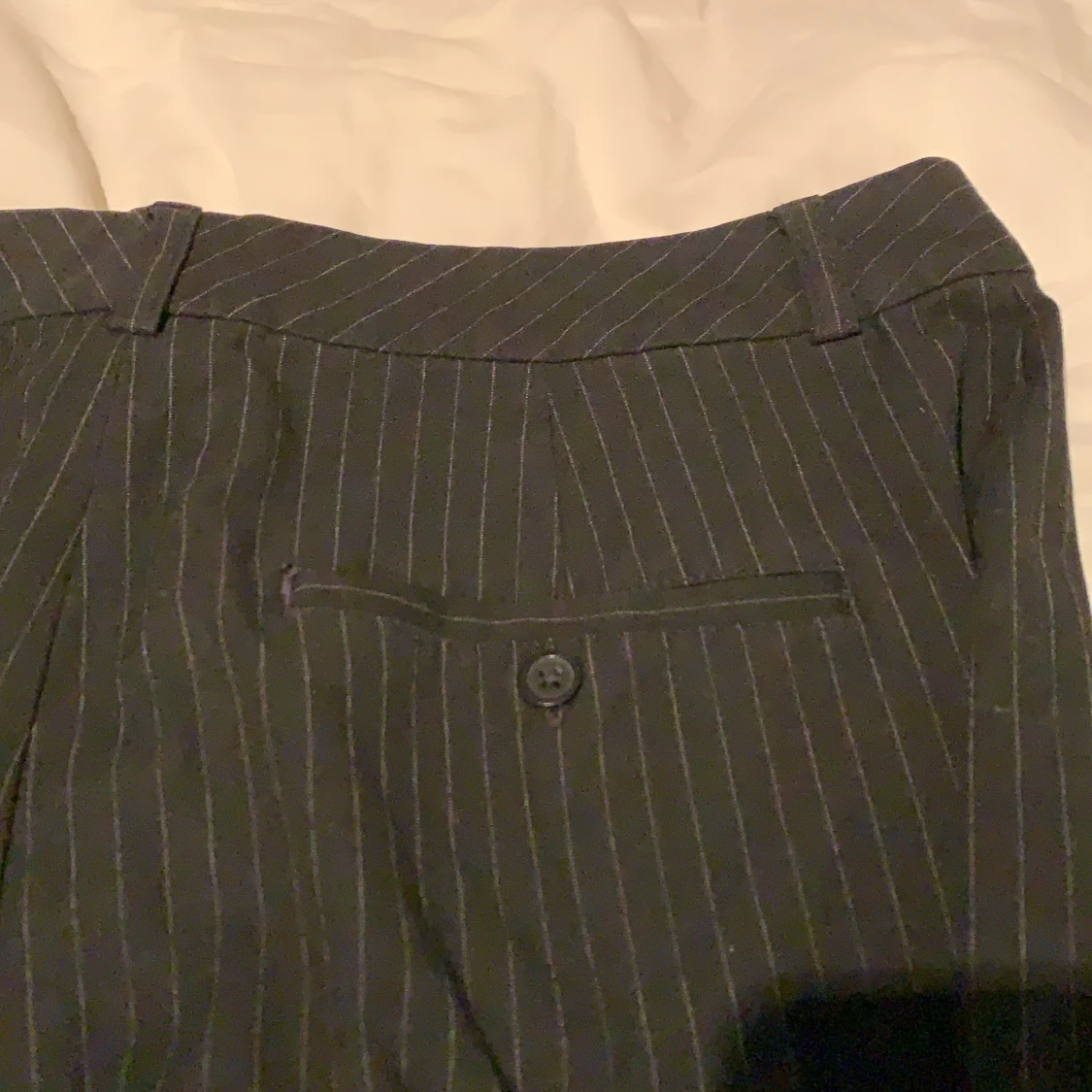 Svarta kostymbyxor  - 91