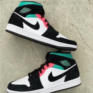 Nike Air Jordan 1 Mid South Beach - Helt nya. Du bestämmer storleken...