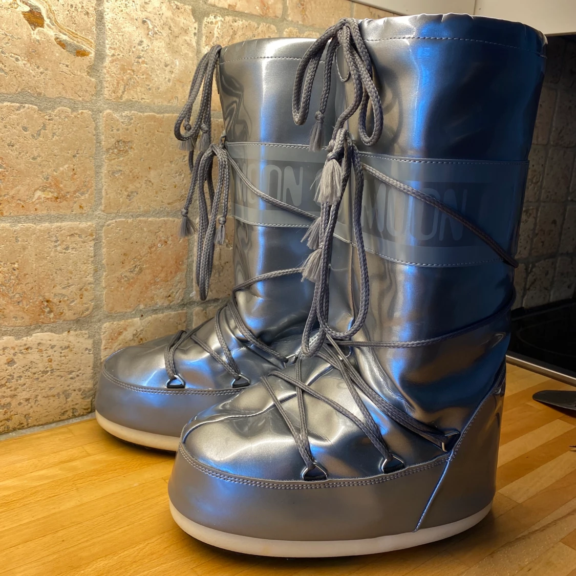 Silvriga / blanka Moonboots - 91