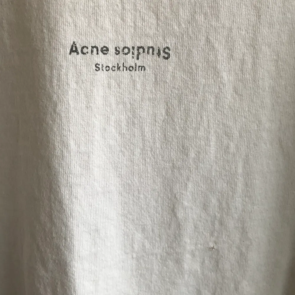 ACNE HEAVY T-shirt . T-shirts.