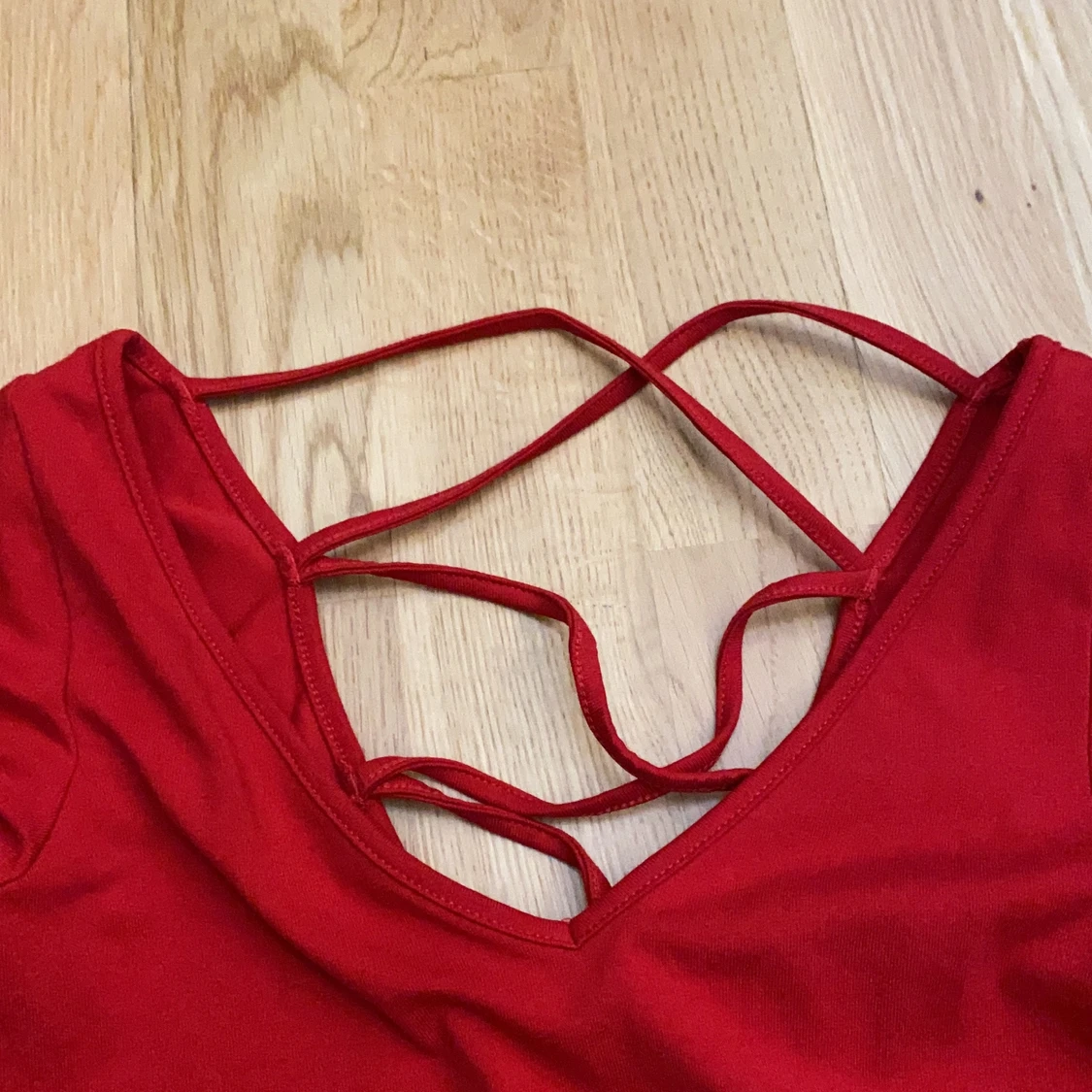 en röd tröja, storlek XS - 90