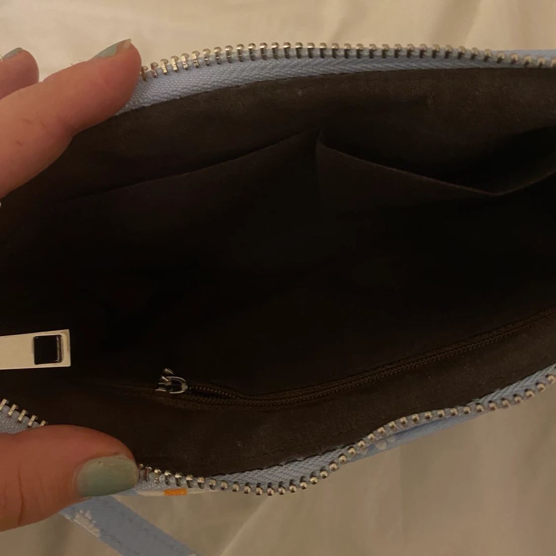 Blåblommig axelväska - 91