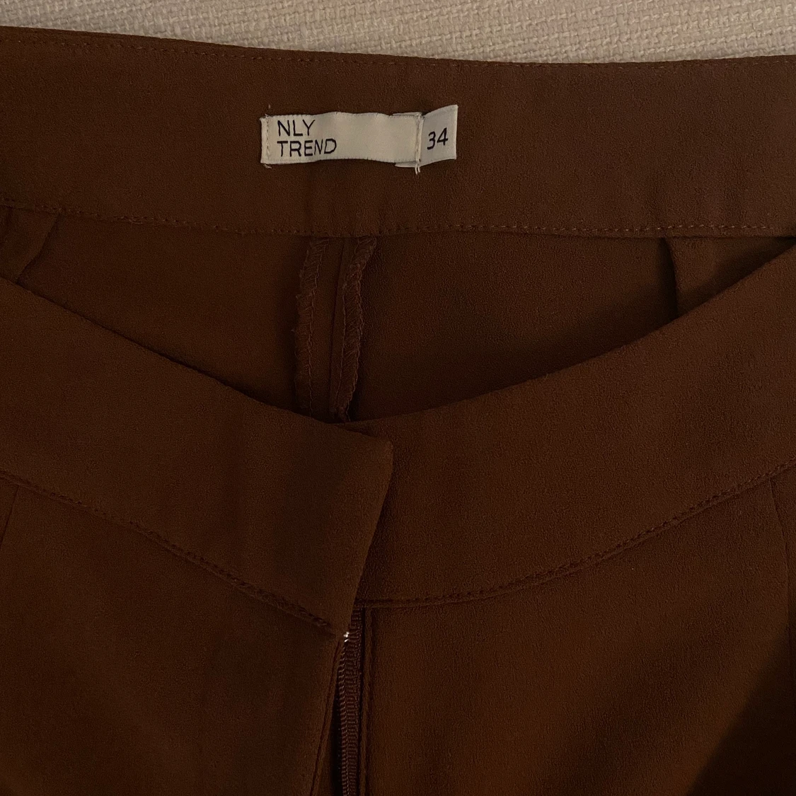 Bruna kostymbyxor  - 91