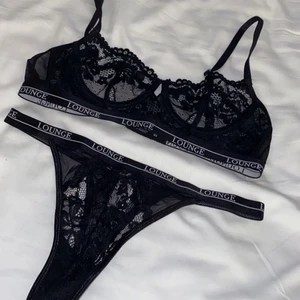 Lounge  - INTRESSEKOLL! Funderar på att sälja. Endast testat trosorna ovan på ett par andra. Köpt från deras egna hemsida i somras. Finns intresse buda i kommentarerna. 