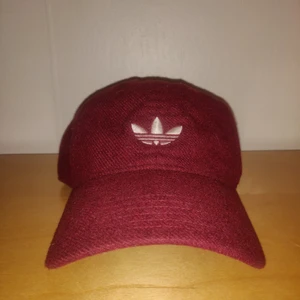 Adidas keps - Skick- använd, special edition från hawaii