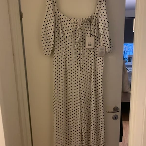 Nelly Jumpsuit  - Det är en jättefin och skön jumpsuit som jag aldrig har använt som jag köpte förra året.  Väldigt skönt material!