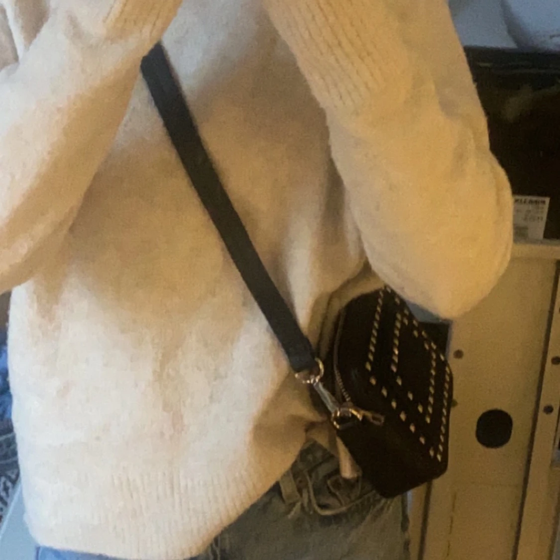 🖤svart väska med nitar🖤 - 90