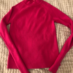 Tröja  - Bikbok stolek m