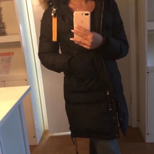 Parajumper , använt 1 vinter  - Skriv priv föt mer info