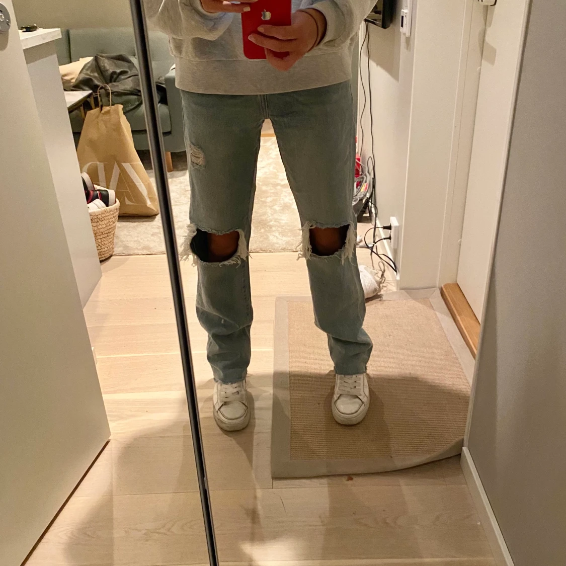 Straight jeans med hål