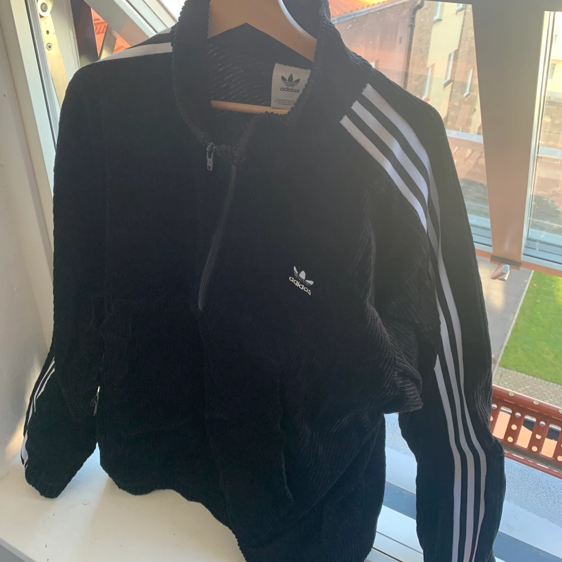 Adidas tröja Storlek L - 90