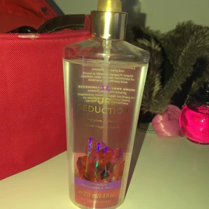 Victoria’s secret  - 80kr 95% kvar i flaskan 