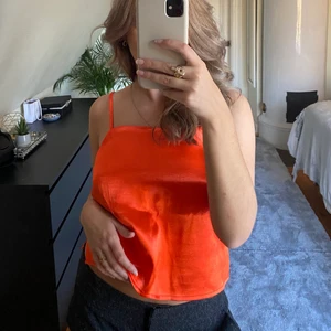 NA-KD linne - Super fint oranget linne från na-kd, använt kanske 2 ggr. 