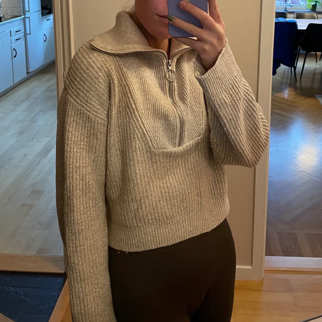 Zip-up tröja från H&M🤎