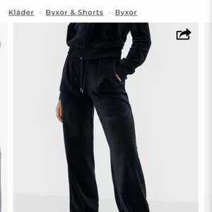  Juicy Couture byxor - Säljer mina Juicy Couture byxor i färgen night sky (mörk blåa) köpa för cirka en månad sedan för 1000 kr, knappt använda, storleken XXS. Säljer pga ingen användning av den. Priset ligger på 800 men skulle kunna diskuteras 