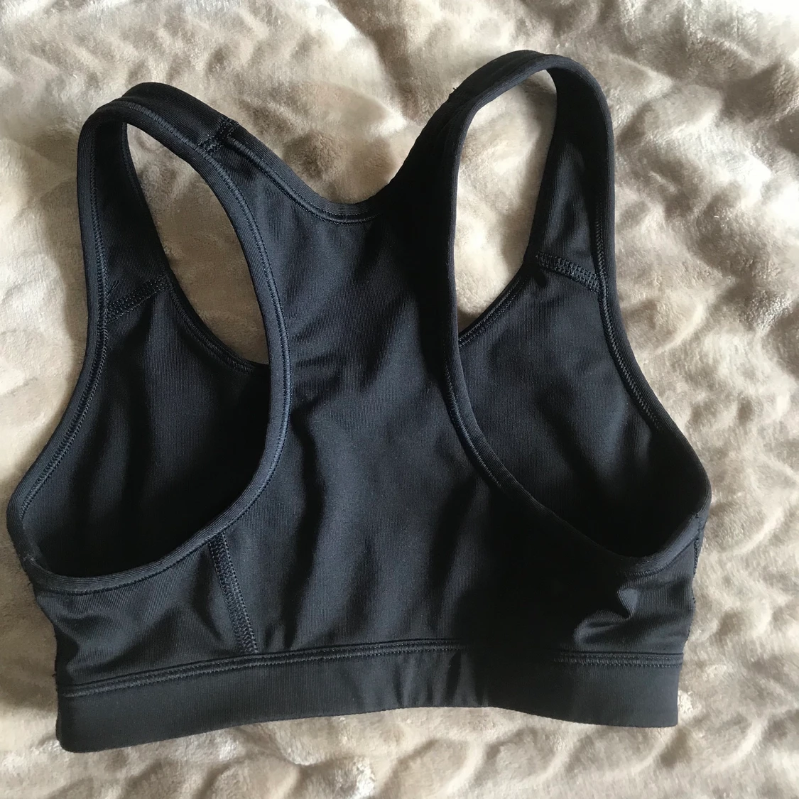 Svart puma sporttopp!  - 90