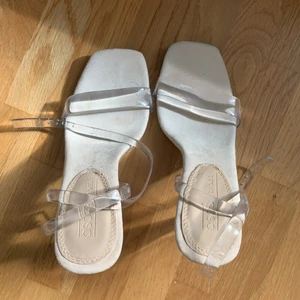 ASOS genomskinliga klackar - Aldrig använda. Så fina verkligen!! ❤️