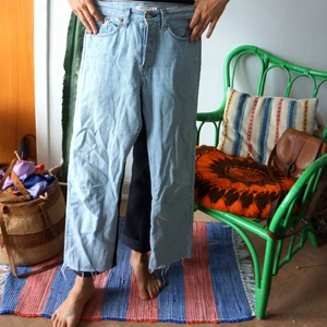 Levis storlek 27 - Jättefina Levi's storlek 27, avklippta ben 