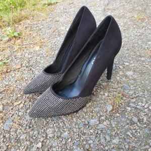 Skor 36 - Aldrig använda, stl 36