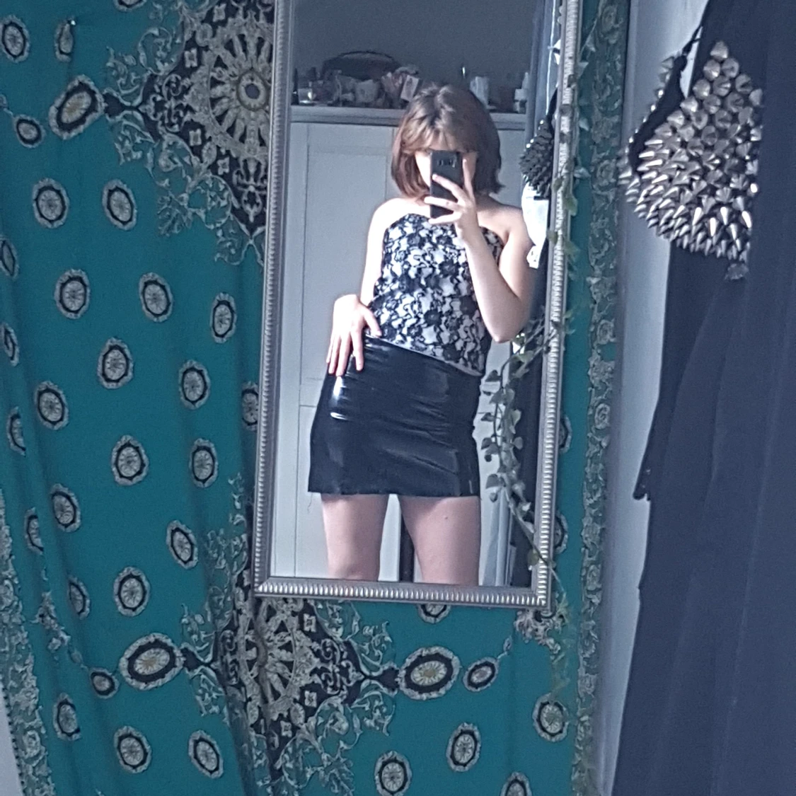 Korsett & Läderkjol