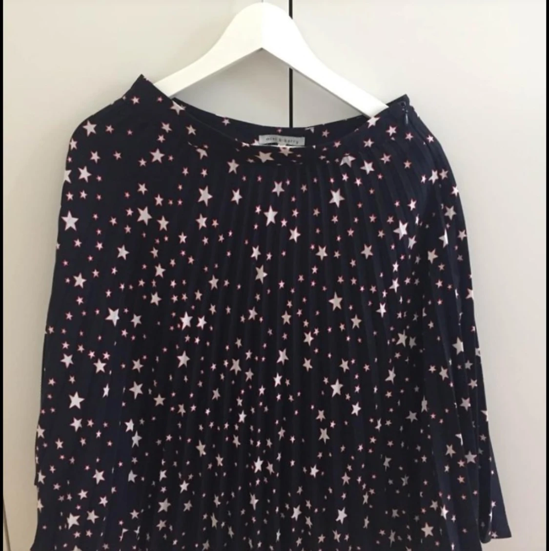 Kjol med stjärnor storlek 36