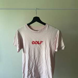T-shorts från GolfWang, ett tryck från albumet Igor. Frakt fastlås efter bestämmelse, köpare står för frakt.
