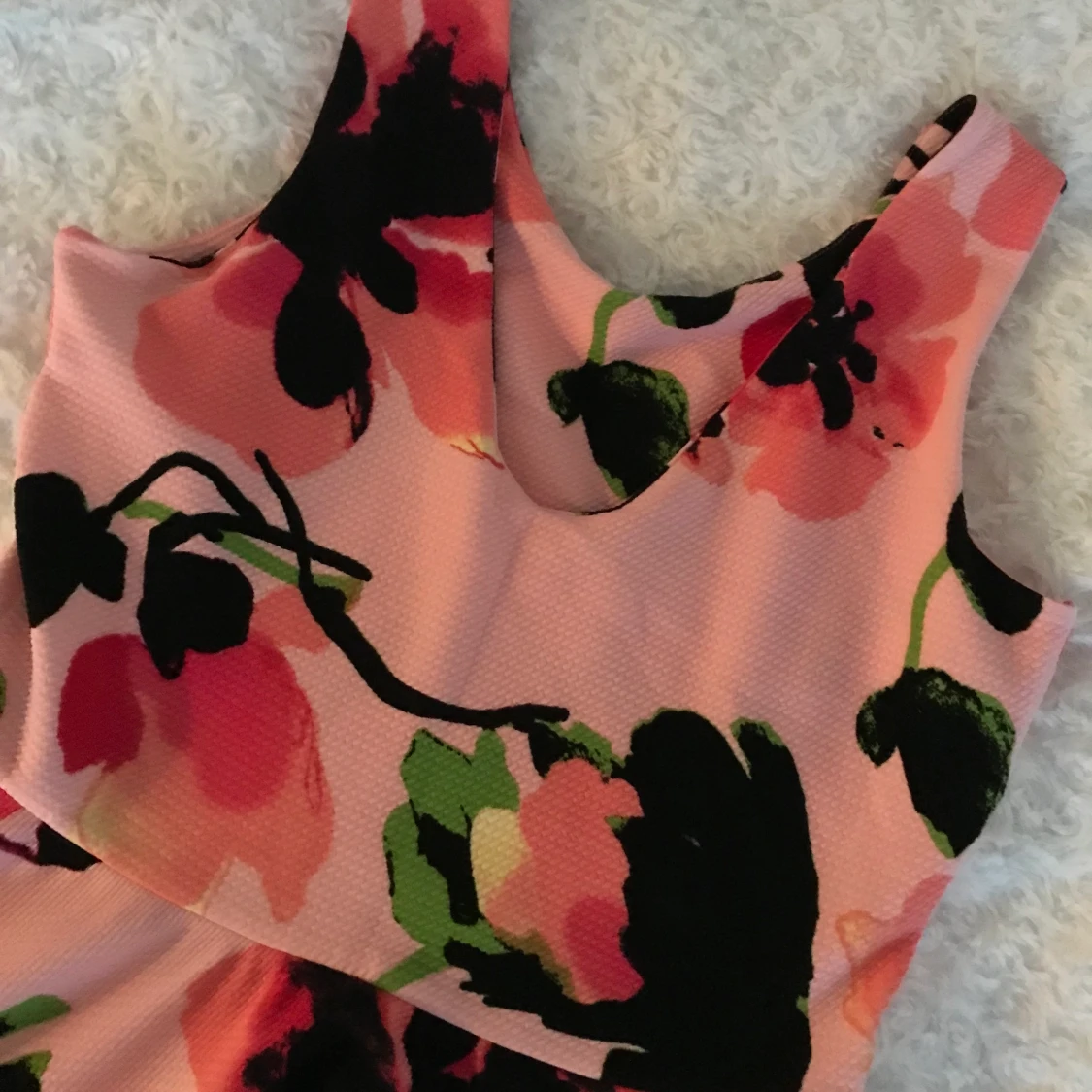 Kort blommig sommarklänning - 91