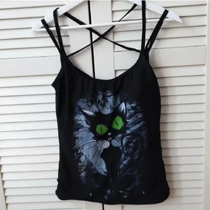 Gothic topp - Gothic topp I nyskick! Storlek M  (passar också till S) 