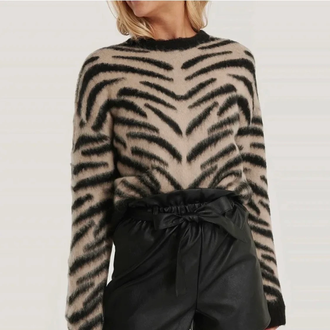 Brun oanvänd zebra tröja 🤎 - 90