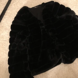 Faux fur - Fint skick, knappt använd