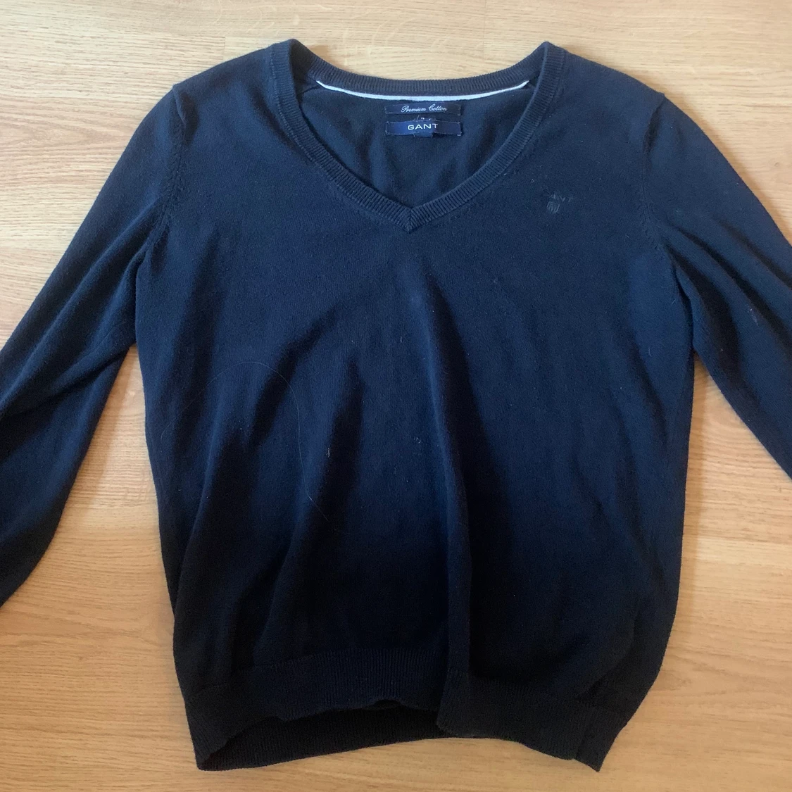 Mörkblå stickad tröja  - 90