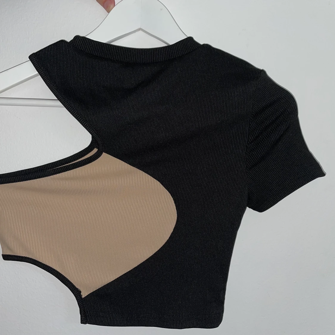 Halv Off Shoulder - 91