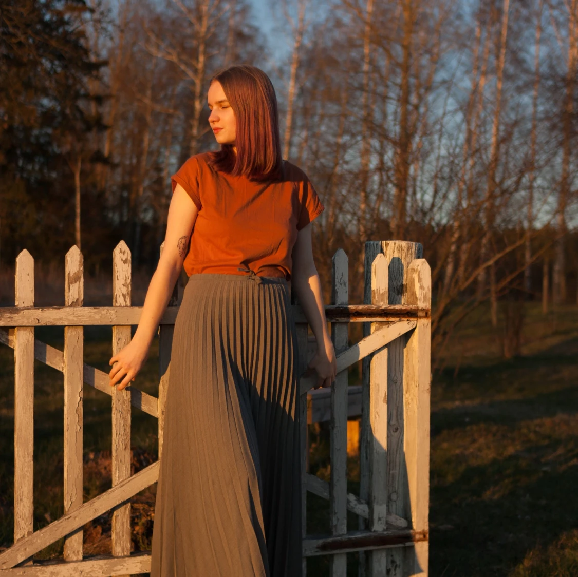 Pleated long skirt