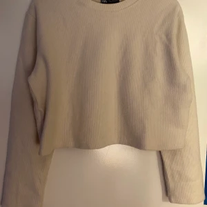 Zara tröja  - Tröja från zara 