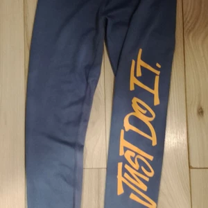 Tights - Blåa tights storlek small