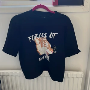 Tshirt - Tshirt med tryck💕 storlek M, står ej för frakt