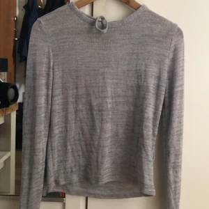 Grå tröja  - Aldrig använd🌸