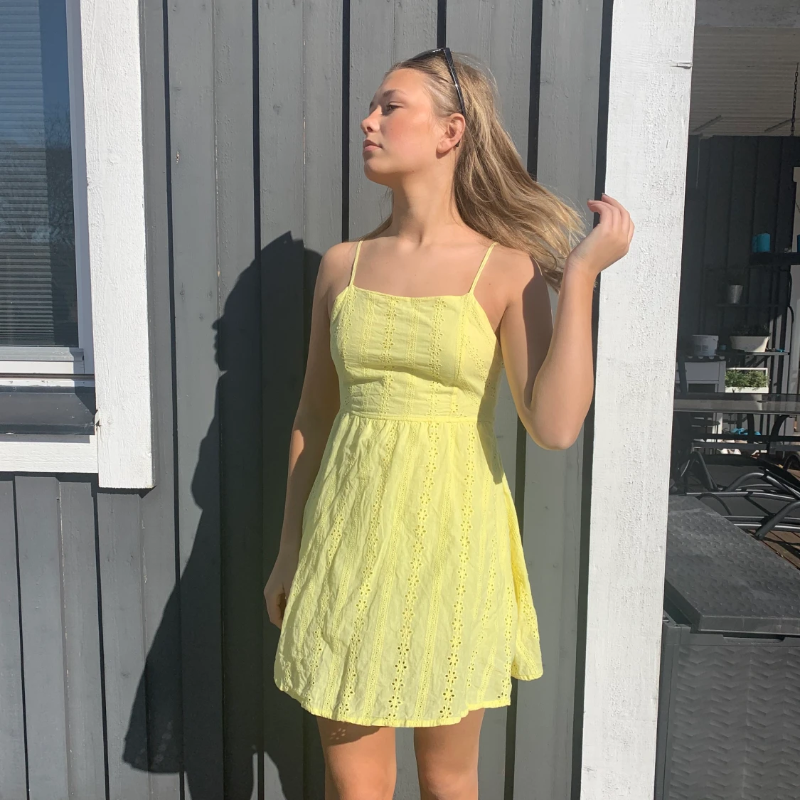 Söt gul klänning  - 90