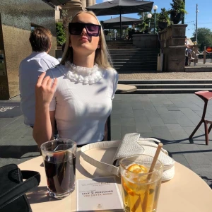 Vit tröja från ZARA - använd en gång! 