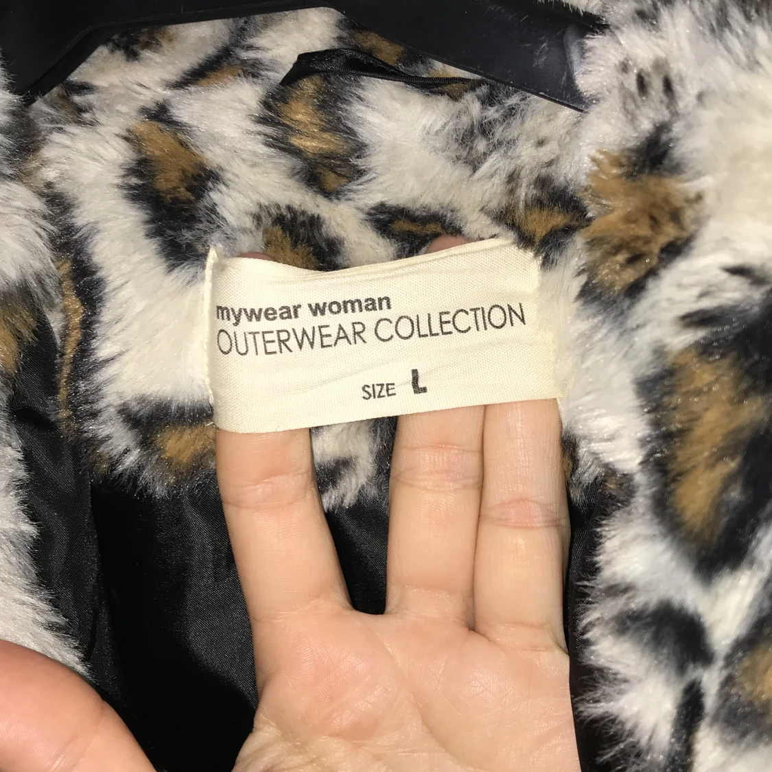En leopard jacka i fluff, i storlek L - 90