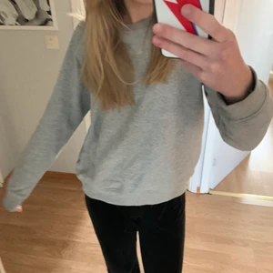 Grå tröja - Vanlig grå tröja i bra skick som inte används, säljer en i både s och m❤️‍🩹 (s är såld men m finns kvar!)