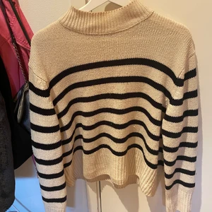 Randig tröja - Fin tröja som inte kommer till användning!