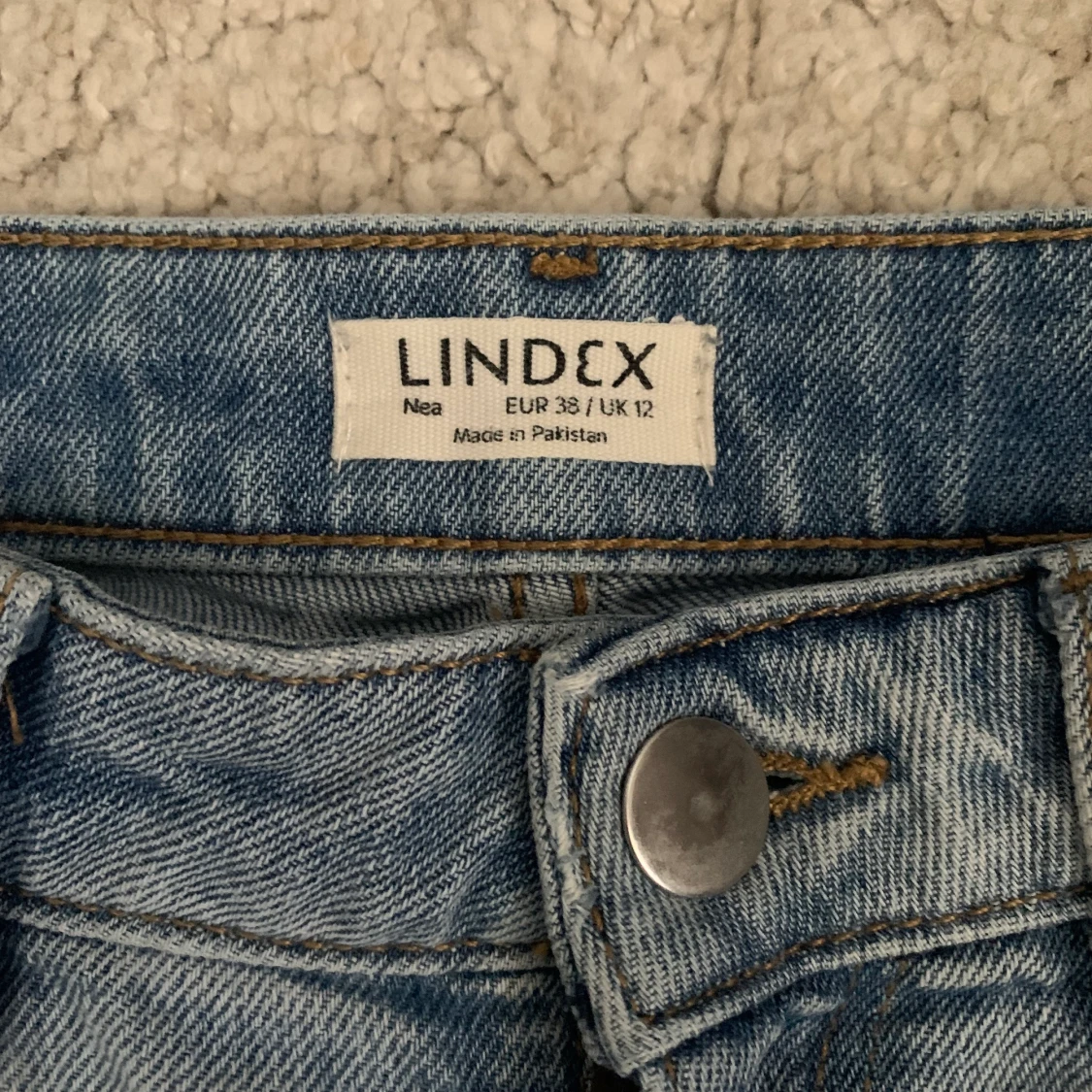 Lindex nea jeans storlek 38 - 91