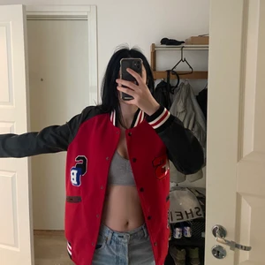 College jacka  - Jätte fin college jacka i nyskick 