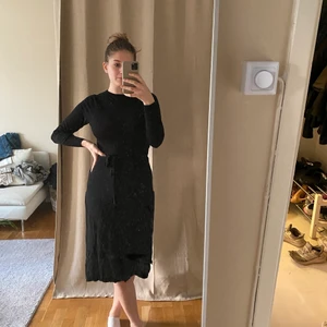 Klänning storlek M - I jättefint plagg. Köparen står för frakten ☺️