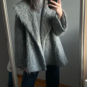Grå kappa  - Söt ull kappa i strl 34