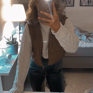 Väst snygg - Snygg väst vid snabb affär kan pris diskuteras 